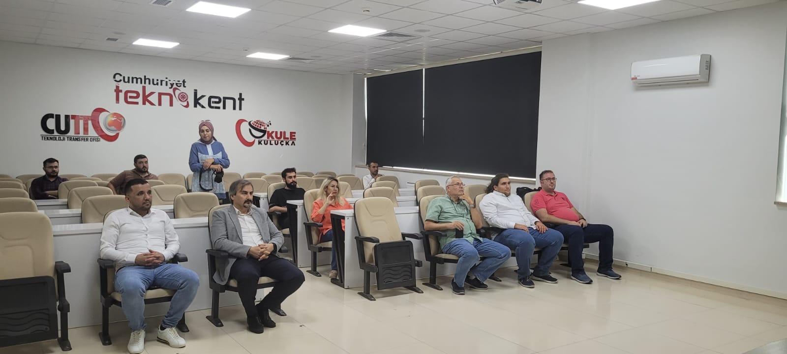 ELEKTİRİKLİ ARAÇ BATARYALARI, İOT ÇÖZÜMLERİ VE ŞEBEKEYE ETKİSİ BİLGİLENDİRME TOPLANTISI